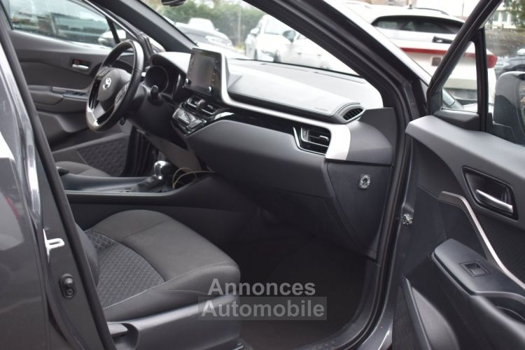 Toyota C-HR DYNAMIQUE BUSINESS 1.8 Hybrid 122 ch ENTRETIEN EXCLUSIF - <small></small> 21.190 € <small>TTC</small> - #17