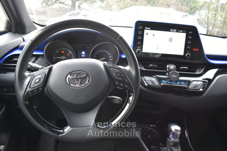 Toyota C-HR GRAPHIC Phase 2 1.8 VVT-i 122 Hybrid CVT 99 cv Boîte auto - <small></small> 18.990 € <small>TTC</small> - #11