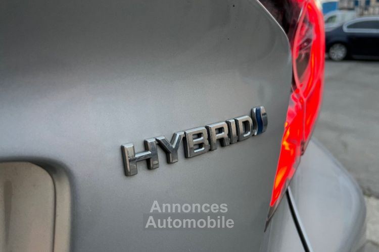 Toyota C-HR HYBRIDE Distinctive 122ch CVT 2WD 99 - ENTRETIEN - <small></small> 15.990 € <small>TTC</small> - #20