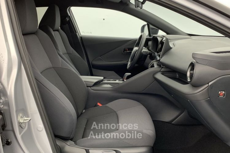 Toyota C-HR TOYOTA C-HR NOUVEAU HYBRIDE 200 DESIGN - <small></small> 33.490 € <small></small> - #4