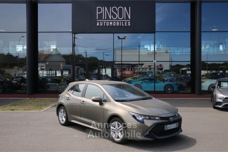 Toyota Corolla 1.8 Hybrid 122 - BV e-CVT 2019 BERLINE Dynamic PHASE 2 - <small></small> 22.790 € <small></small> - #1