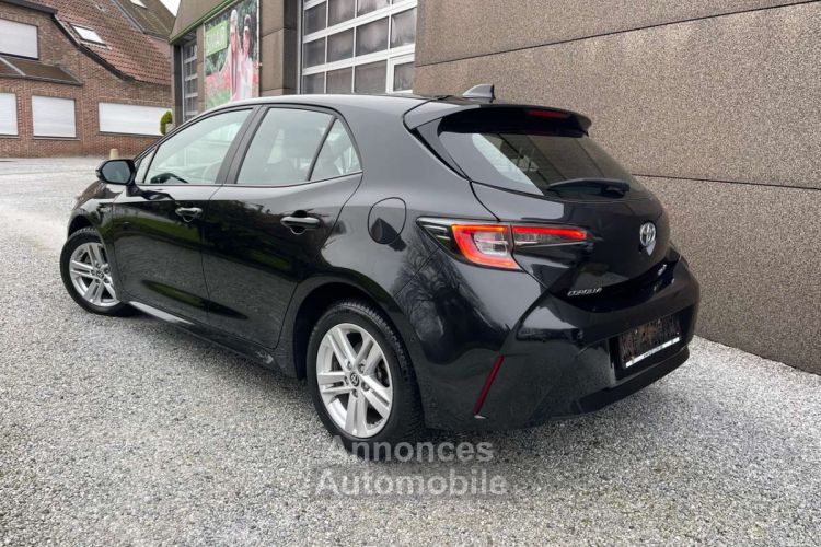 Toyota Corolla 1.8 Hybrid Dynamic Plus e-CVT - <small></small> 18.990 € <small>TTC</small> - #3