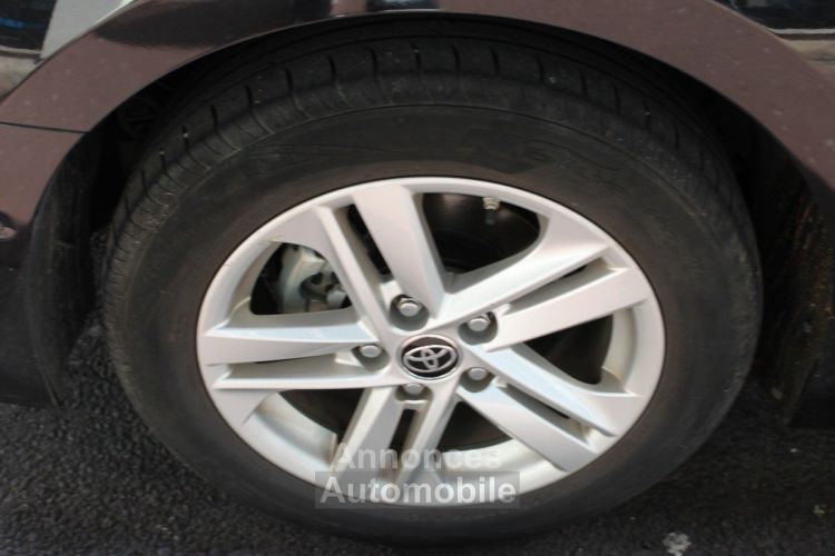 Toyota Corolla Break XII HYBRIDE 122H 5CV DYNAMIC BUSINESS - <small></small> 16.990 € <small>TTC</small> - #24