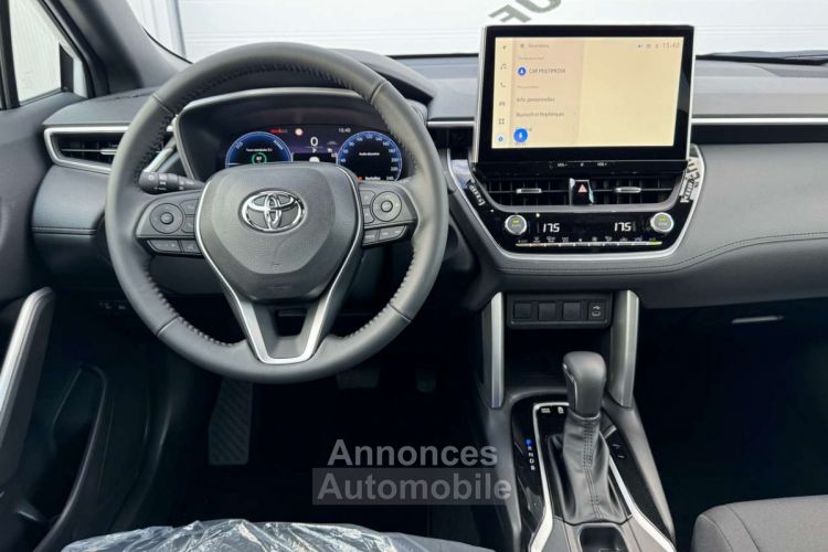 Toyota Corolla Cross 1.8 Hybrid 2WD -- VÉHICULE NEUVE CAMERA GPS - <small></small> 32.890 € <small>TTC</small> - #13