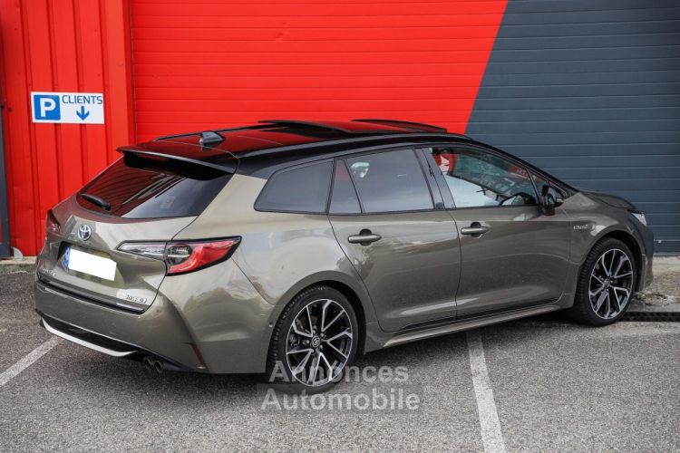 Toyota Corolla TOURING SPORT Hybride 180h CVT BREAK Collection TOIT OUVRANT PANO CAMERA ALCANTARA - <small></small> 24.970 € <small></small> - #2