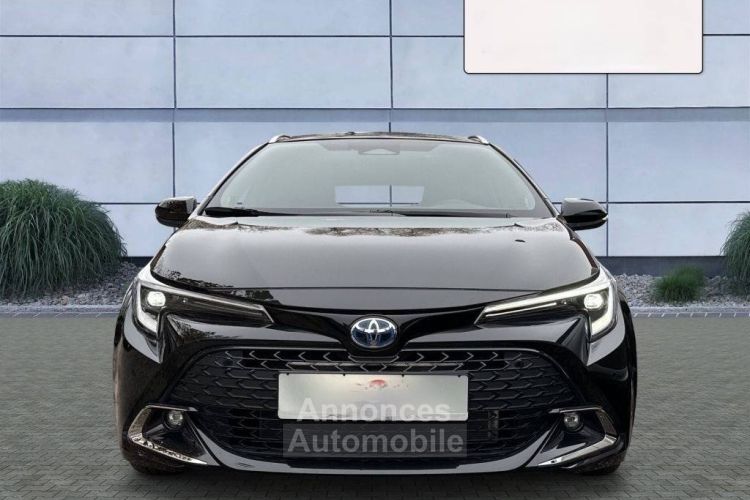 Toyota Corolla TS 2.0 Hybrid Lounge Pano,HUD,Navi,JBL - <small></small> 37.950 € <small>TTC</small> - #6