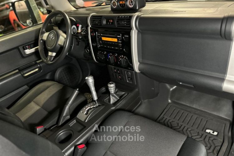 Toyota FJ Cruiser 4.0 V6 240 CH - <small></small> 42.990 € <small>TTC</small> - #12