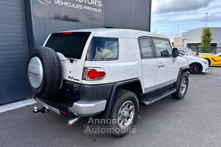 Toyota FJ Cruiser 4.0 V6 VVT-I 239 BVA - <small></small> 43.900 € <small>TTC</small> - #4