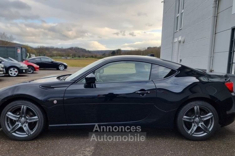 Toyota GT86 2.0 D-4S (BOXER) 200 CV BVM COUPE / 2E MAIN / FR / 2017 / CAMERA / RADARS / GTIE 12M - <small></small> 24.490 € <small>TTC</small> - #6