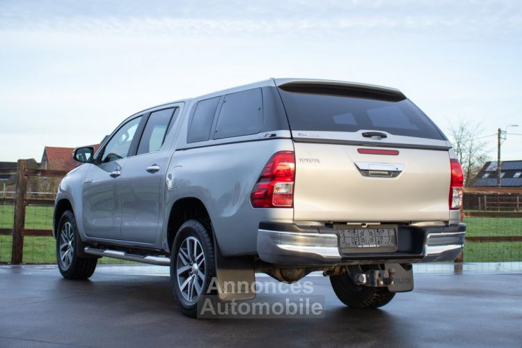 Toyota Hilux 2.4 D-4D 4WD Lounge - LICHTE VRACHT - TREKHAAK - 220V - CAMERA - CRUISECONTROL - KEYLESS GO - EURO 6 - <small></small> 28.999 € <small>TTC</small> - #12