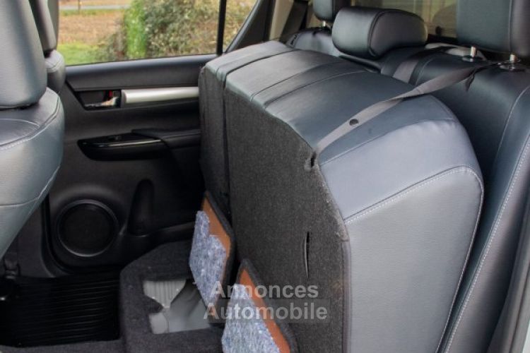 Toyota Hilux 2.4 D-4D 4WD Lounge - LICHTE VRACHT - TREKHAAK - 220V - CAMERA - CRUISECONTROL - KEYLESS GO - EURO 6 - <small></small> 28.999 € <small>TTC</small> - #39