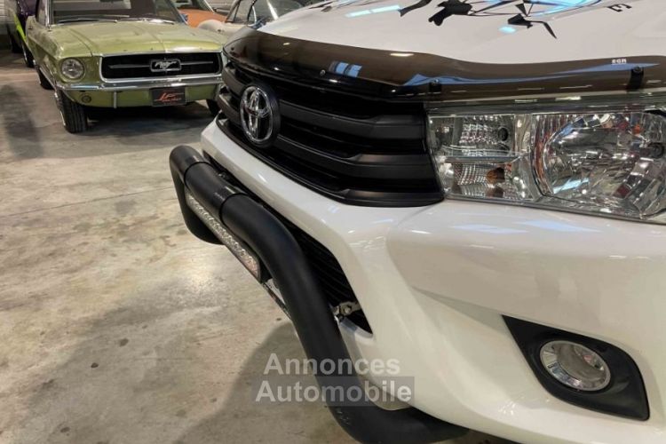 Toyota Hilux 2.4 D-4D D.CABINE RAID 2.4 D-4D 150 CH DOUBLE CABINE - <small></small> 75.000 € <small>TTC</small> - #47