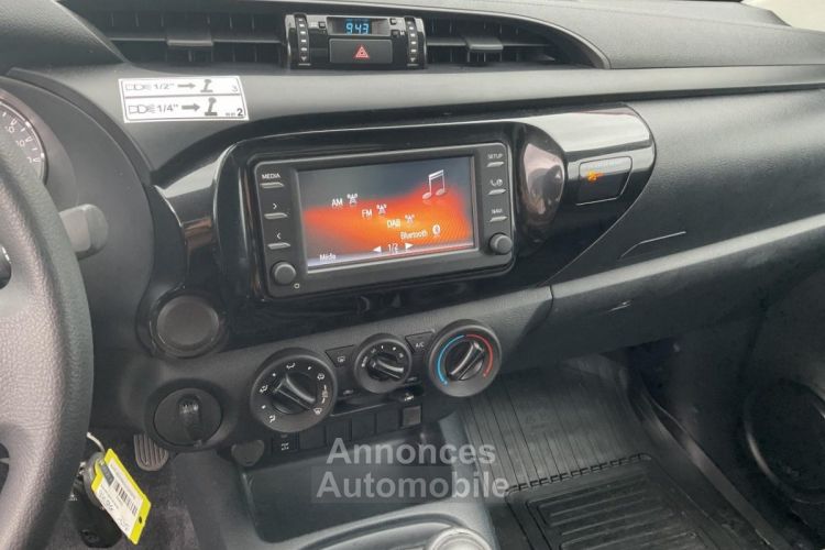 Toyota Hilux HI LUX 2.4L 150CH 4x2 + COMBINE HYDROCUREUR / 60 000 HT - <small></small> 72.000 € <small></small> - #9