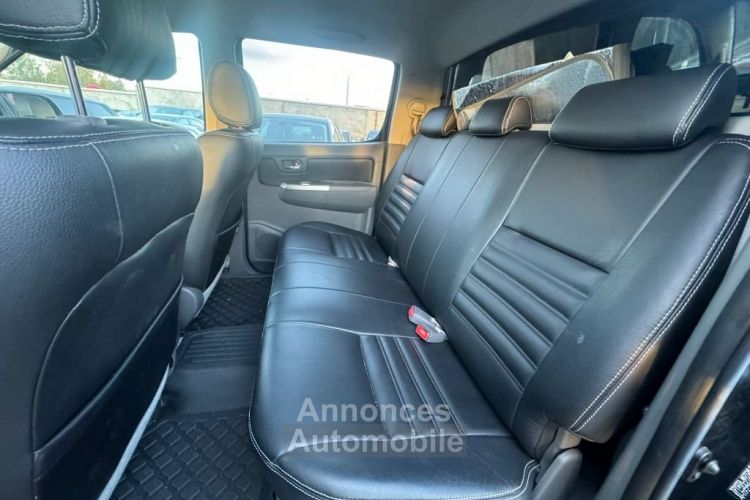 Toyota Hilux Phase 2 3.0 D-4D Plateau double cabine 4WD 171 cv Boîte auto, INVINCIBLE , DISTRIBUTION FAITE -ENTRETIEN A JOUR-GARANTIE - <small></small> 31.990 € <small>TTC</small> - #10