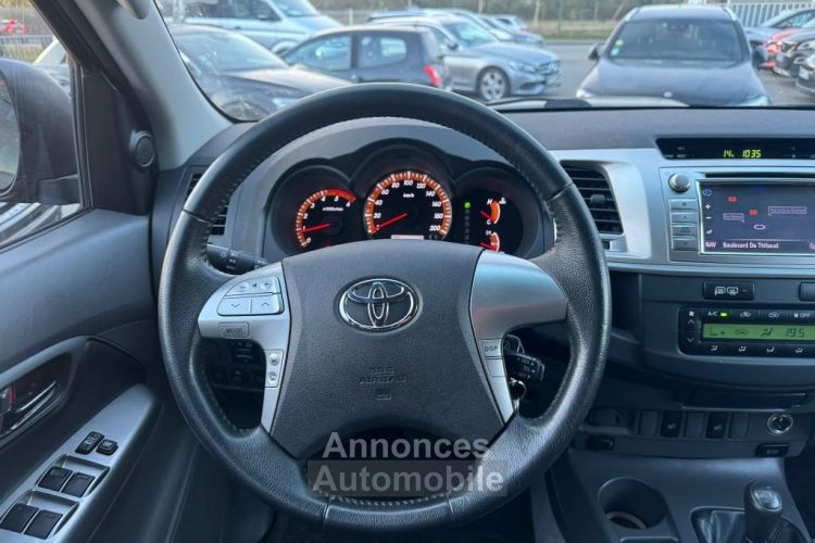 Toyota Hilux Phase 2 3.0 D-4D Plateau double cabine 4WD 171 cv Boîte auto, INVINCIBLE , DISTRIBUTION FAITE -ENTRETIEN A JOUR-GARANTIE - <small></small> 31.990 € <small>TTC</small> - #11