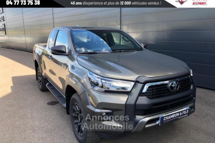 Toyota Hilux X-TRA CABINE CAB 4WD 2.8L 204 D-4D BVA INVINCIBLE prix HT - <small></small> 41.659 € <small>HT</small> - #1