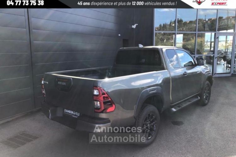 Toyota Hilux X-TRA CABINE CAB 4WD 2.8L 204 D-4D BVA INVINCIBLE prix HT - <small></small> 41.659 € <small>HT</small> - #2