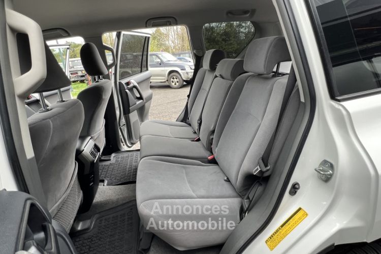 Toyota Land Cruiser KDJ 150 3 L D4D 173 CV 5 Portes Le Cap - <small></small> 35.500 € <small></small> - #19