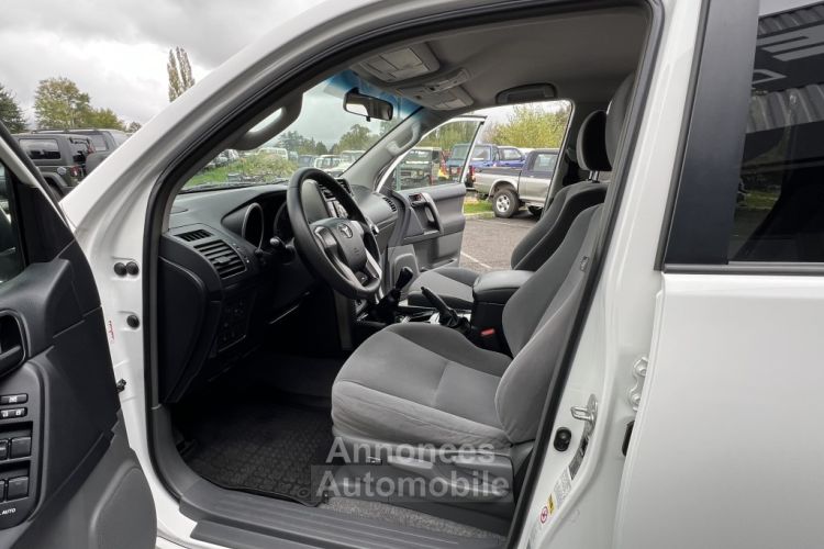 Toyota Land Cruiser KDJ 150 3 L D4D 173 CV 5 Portes Le Cap - <small></small> 35.500 € <small></small> - #20