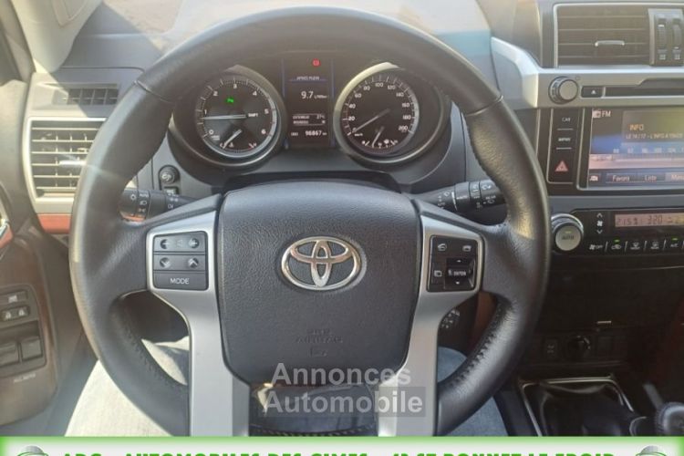 Toyota Land Cruiser SERIE 150 KDJ155 (2) 2.8 D-4D 177 LEGENDE 3P BV6 - <small></small> 40.900 € <small>TTC</small> - #26