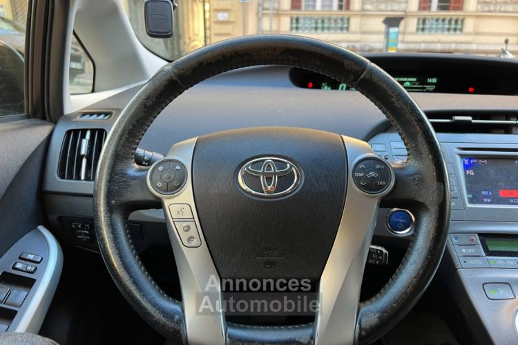 Toyota Prius RECHARGEABLE 136 CV Hybride Recherchable Dynamic - <small></small> 8.990 € <small>TTC</small> - #37