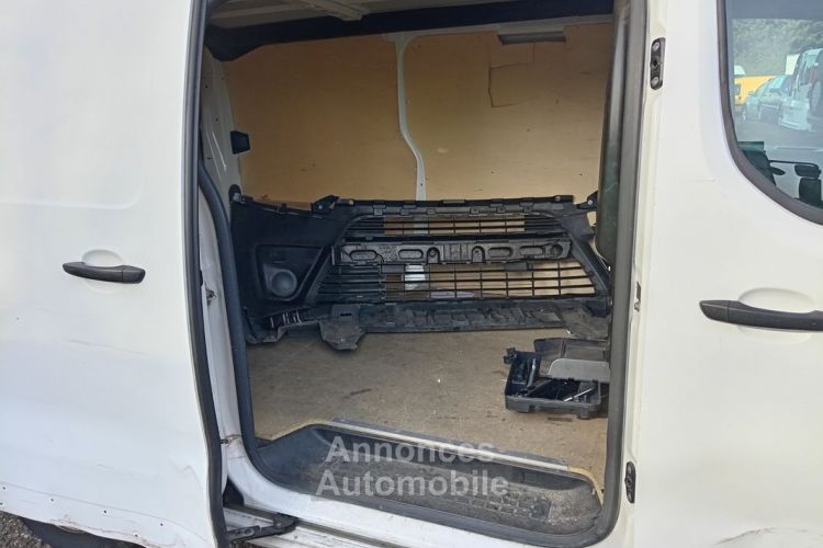 Toyota ProAce 1.5 l D4D 100 CV 2019 26084 km Accidenté pour l'export - <small></small> 5.400 € <small>TTC</small> - #5