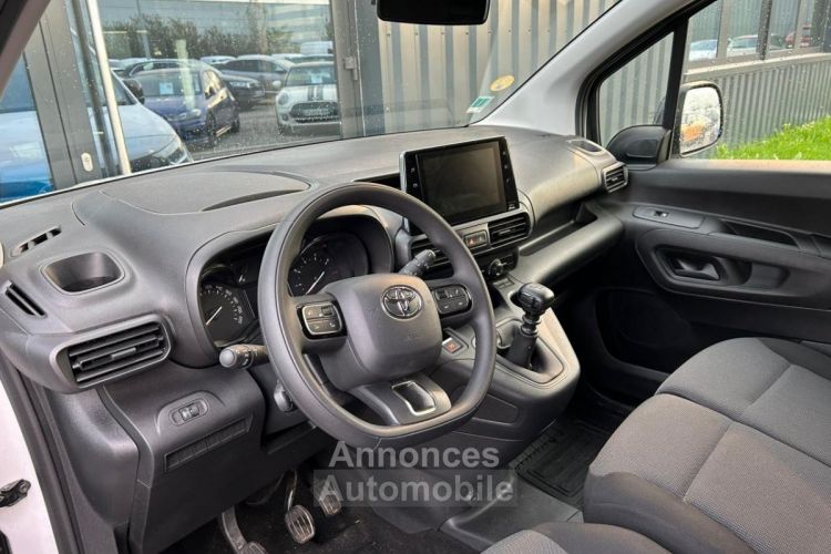 Toyota ProAce CITY 1.5 100 CH Medium Business - 3 PLACES - 16 660HT - <small></small> 19.990 € <small></small> - #5