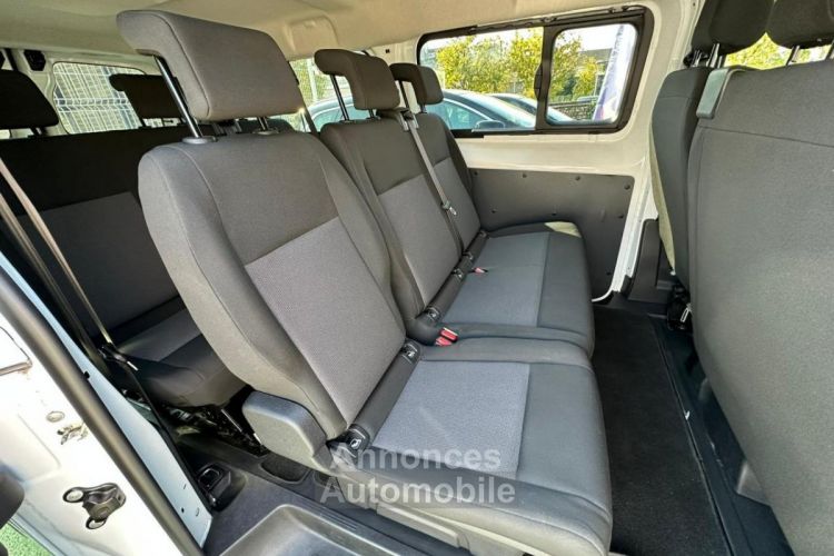 Toyota ProAce COMBI 2.0 D4D 140 LONG DYNAMIC 9 PLACES - <small></small> 35.490 € <small>TTC</small> - #16