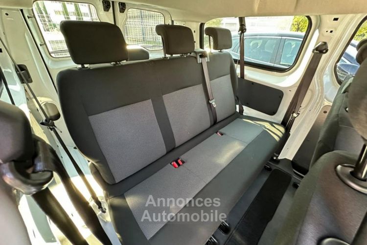 Toyota ProAce COMBI 2.0 D4D 140 LONG DYNAMIC 9 PLACES - <small></small> 35.490 € <small>TTC</small> - #17