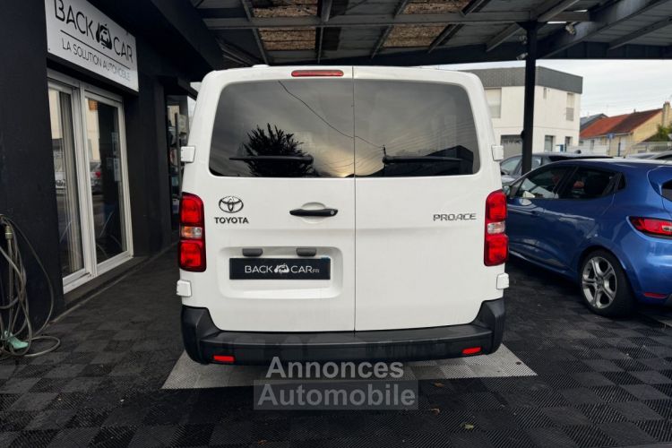 Toyota ProAce COMBI RC18 Long 1.5L 120 D-4D BVM6 Dynamic - <small></small> 22.990 € <small>TTC</small> - #9