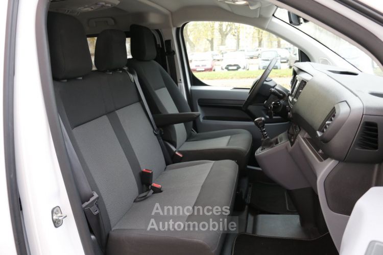 Toyota ProAce Verso Long 1.5 D-4D Dynamic 9 Places BVM (CarPlay, Garantie 2027, GPS) - <small></small> 31.990 € <small>TTC</small> - #9