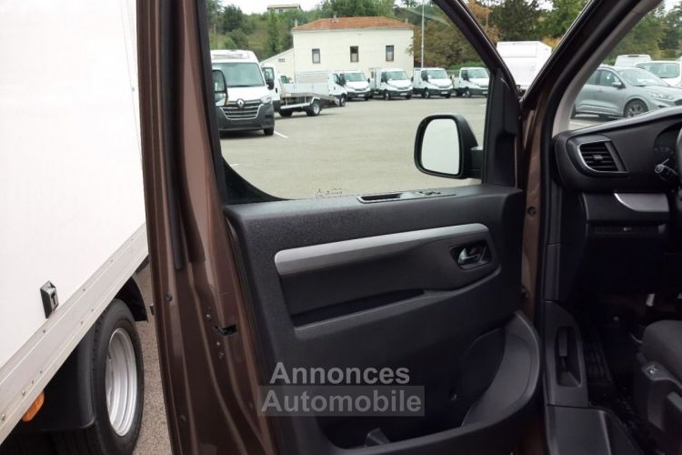 Toyota ProAce VERSO LONG 2.0L 145 D-4D BVA8 BUSINESS 9PL - <small></small> 41.990 € <small>TTC</small> - #20