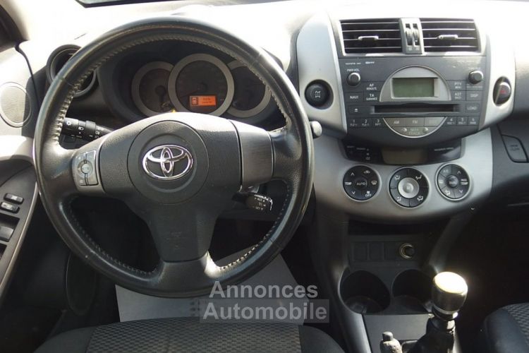Toyota Rav4 136 D-4D - <small></small> 5.490 € <small>TTC</small> - #17