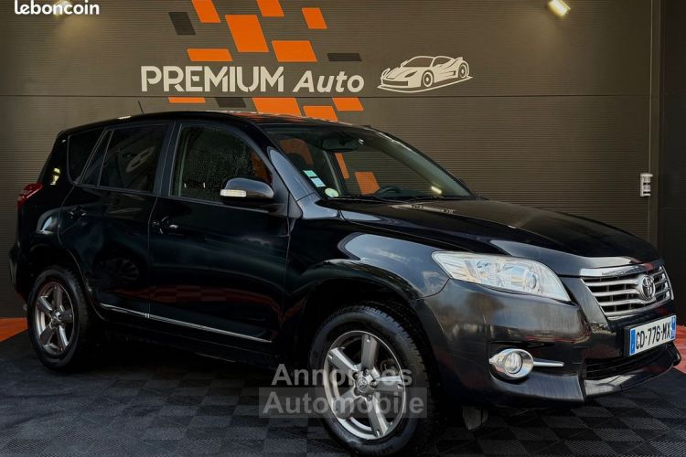 Toyota Rav4 2.2 D-4D 150Cv 4x4 4 Roues motrices Xénon Led Start and Stop Climatisation Auto Ct Ok 2027 - <small></small> 9.990 € <small>TTC</small> - #2