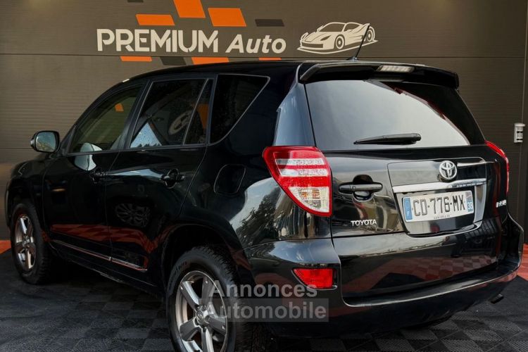 Toyota Rav4 2.2 D-4D 150Cv 4x4 4 Roues motrices Xénon Led Start and Stop Climatisation Auto Ct Ok 2027 - <small></small> 9.990 € <small>TTC</small> - #3