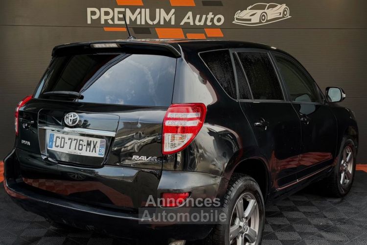 Toyota Rav4 2.2 D-4D 150Cv 4x4 4 Roues motrices Xénon Led Start and Stop Climatisation Auto Ct Ok 2027 - <small></small> 9.990 € <small>TTC</small> - #4