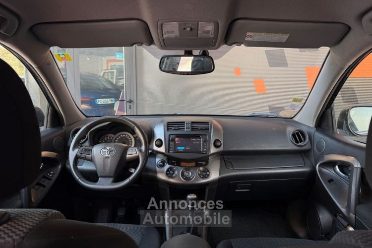 Toyota Rav4 2.2 D-4D 150Cv 4x4 4 Roues motrices Xénon Led Start and Stop Climatisation Auto Ct Ok 2027 - <small></small> 9.990 € <small>TTC</small> - #5