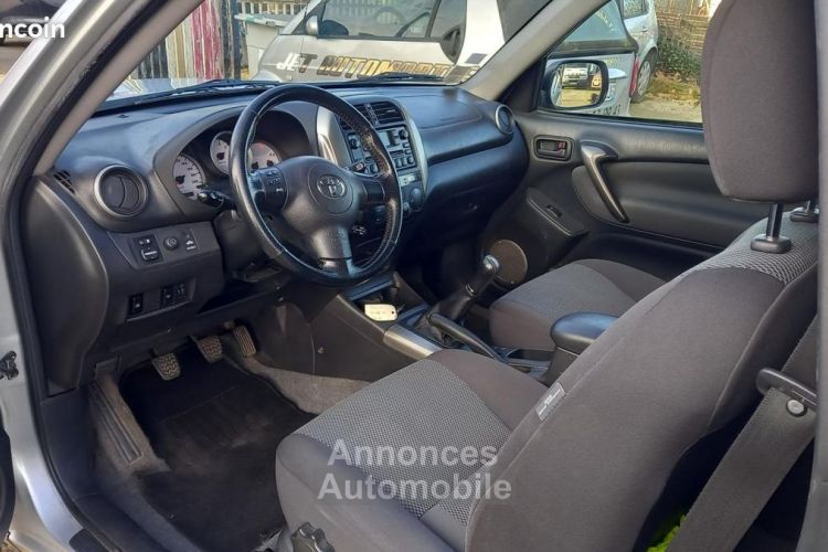 Toyota Rav4 D4-D 115 VX 3 PORTES - <small></small> 8.990 € <small>TTC</small> - #8