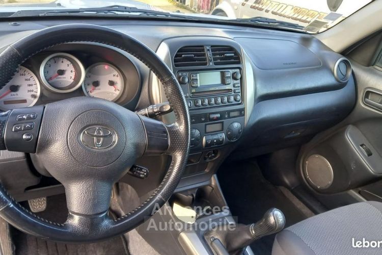 Toyota Rav4 D4-D 115 VX 3 PORTES - <small></small> 8.990 € <small>TTC</small> - #10