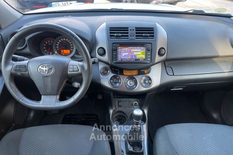 Toyota Rav4 D4D 150 Limited Edition 4X4 - <small></small> 11.990 € <small>TTC</small> - #4