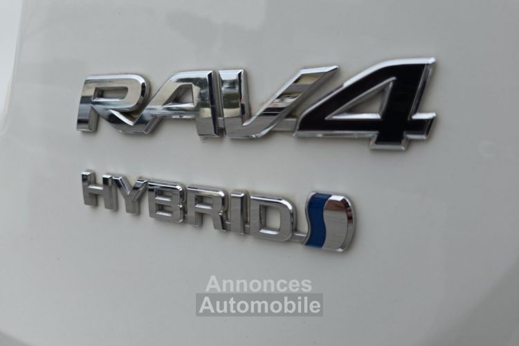 Toyota Rav4 HYBRIDE LCA 2017 PRO DYNAMIC 197ch. BOITE AUTO/GPS/BLUETOOTH/CAMÉRA de RECUL/ENTRETIEN COMPLET TOYOTA+Garantie 12 mois - <small></small> 21.490 € <small>TTC</small> - #21