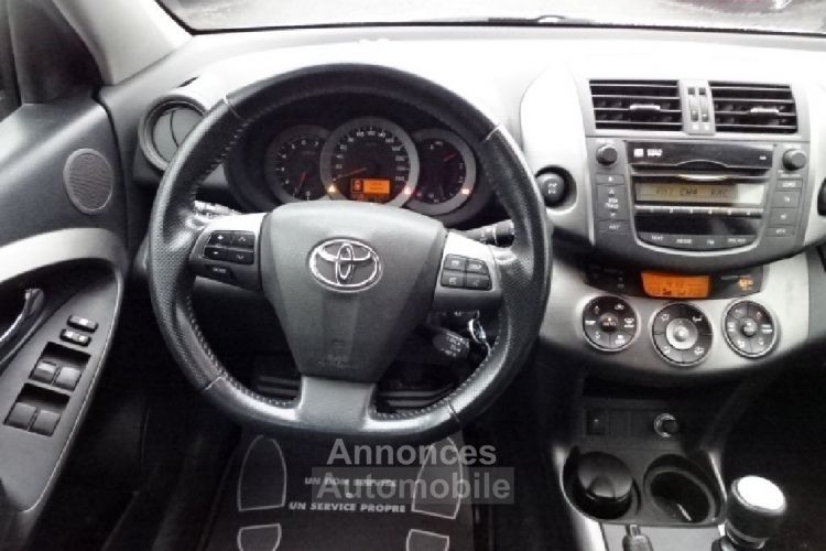 Toyota Rav4 III 2.2 D-4D 150cv Life 4X4 - <small></small> 5.990 € <small>TTC</small> - #8