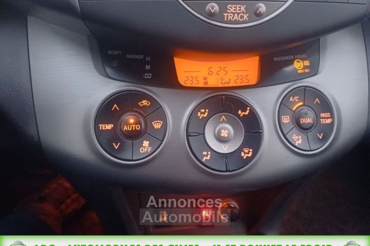 Toyota Rav4 III PHASE 1 152 VVT-I VX BVA 4X4 - <small></small> 12.600 € <small>TTC</small> - #22