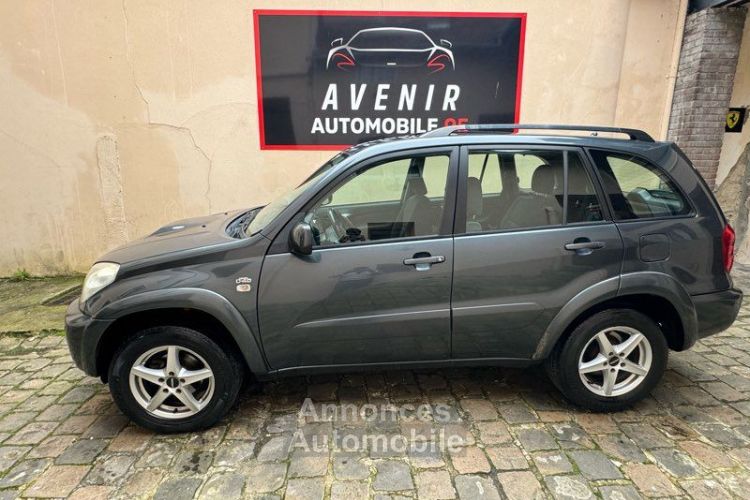 Toyota Rav4 RAV 4 D4D 2.l 116cv 4WD - <small></small> 4.990 € <small>TTC</small> - #1