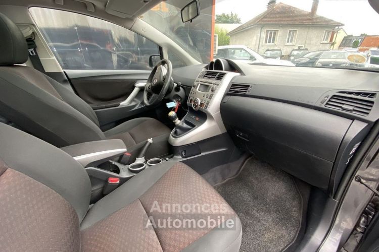 Toyota Verso 126 D-4D SKYVIEW EDITION 5 PLACES - <small></small> 3.990 € <small>TTC</small> - #4