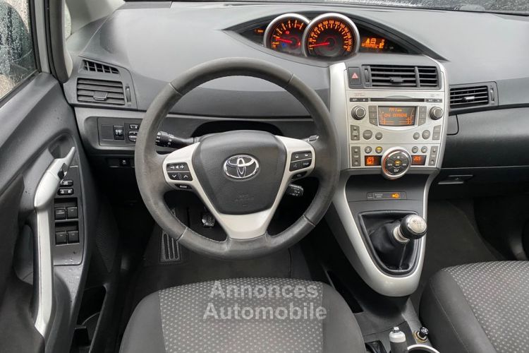 Toyota Verso 126 D4D Dynamic 5PL Caméra Toit Pano - <small></small> 4.890 € <small>TTC</small> - #4