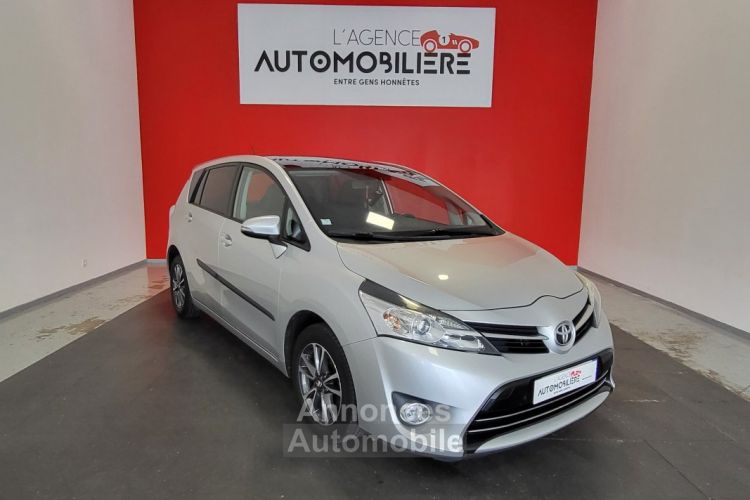 Toyota Verso 1.6 6 MT 132 SKYVIEW 5PL // MOTEUR A CHAINE - <small></small> 9.990 € <small>TTC</small> - #1