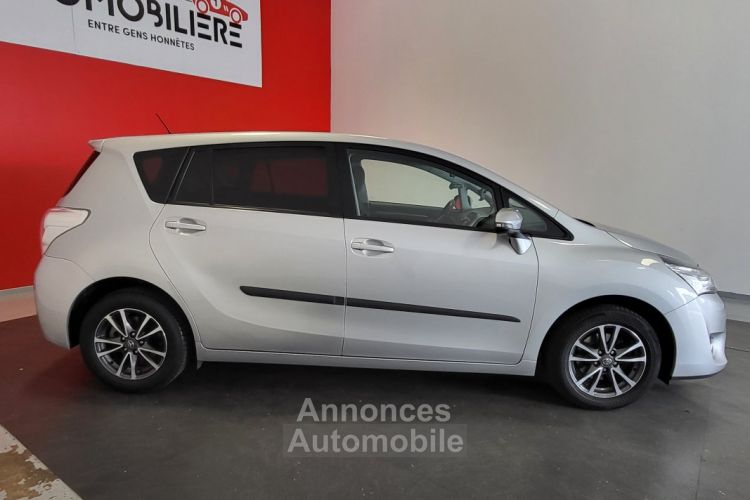 Toyota Verso 1.6 6 MT 132 SKYVIEW 5PL // MOTEUR A CHAINE - <small></small> 9.990 € <small>TTC</small> - #8