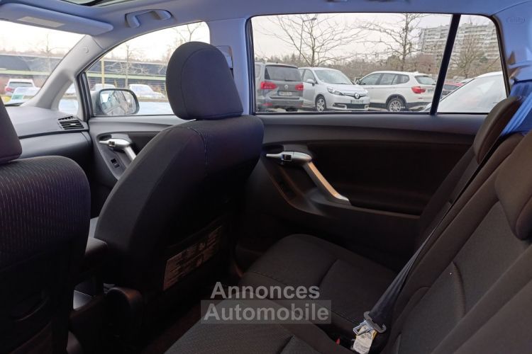 Toyota Verso 2.0 D 126 cv SKYVIEW - <small></small> 8.990 € <small>TTC</small> - #17