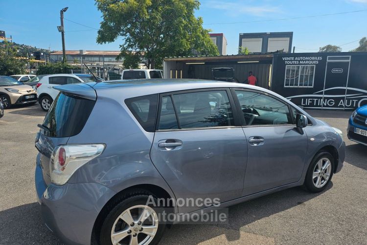 Toyota Verso 2,0 d-4d 126ch 7 places - <small></small> 6.990 € <small>TTC</small> - #3